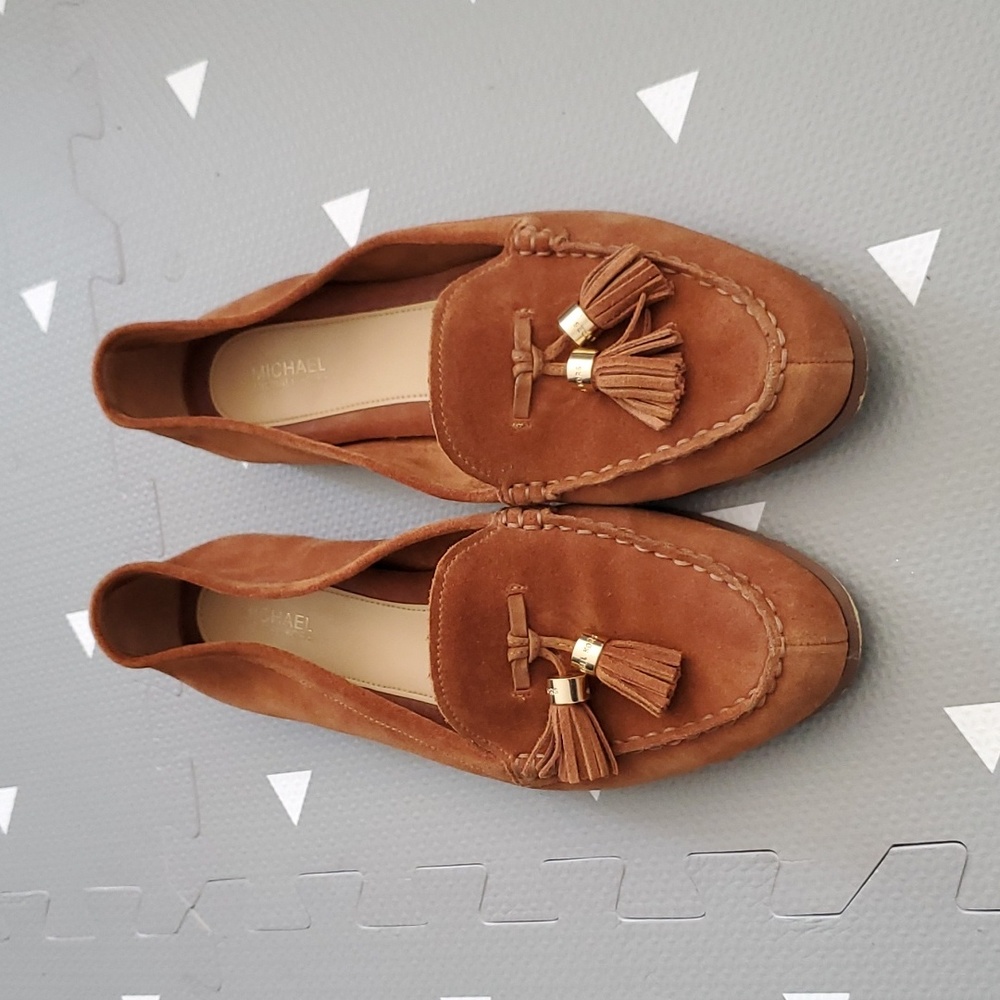 Michael Kors Light Brown Leather Loafers With Tassles Size 9